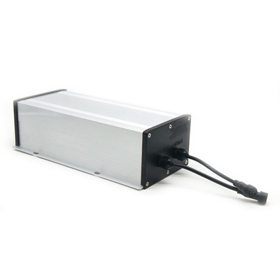 O lítio impermeável personaliza a lâmpada de rua de 12v 40ah Li Ion Battery Pack For Solar