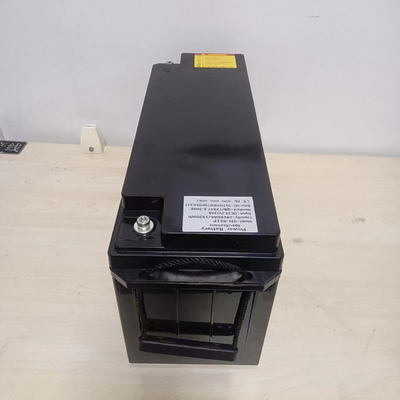 Pacote de bateria de lítio personalizado 24V80Ah LiFePO4 Baterias de carregamento e descarga rápidos para scooter elétrico AGV