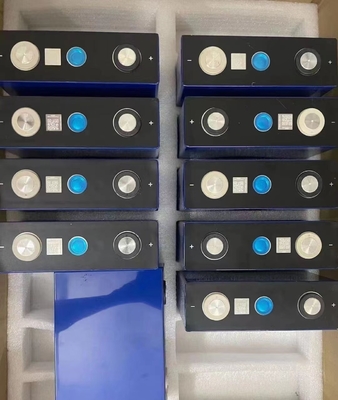 Recarregáveis Lifepo4 3.2 V 100ah Prismáticas Células de bateria Baterias de lítio ferro fosfato para armazenamento de energia